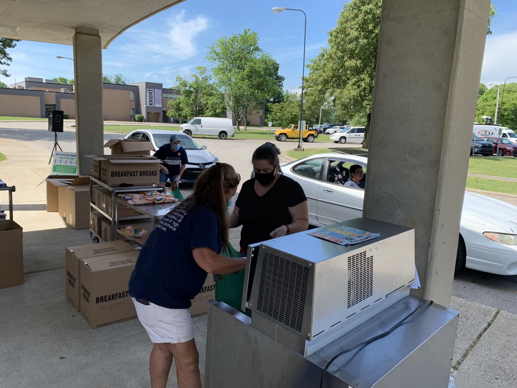 Blue Lick Elementary food service.jpg